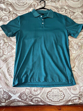 MANFINITY Pleated Polo in Blue Size Medium Like New